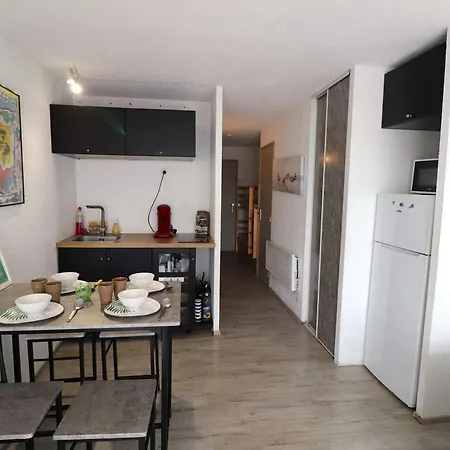 Daire Avec Terrasse, Piscine Et Parking Securise - Fr-1-307-282